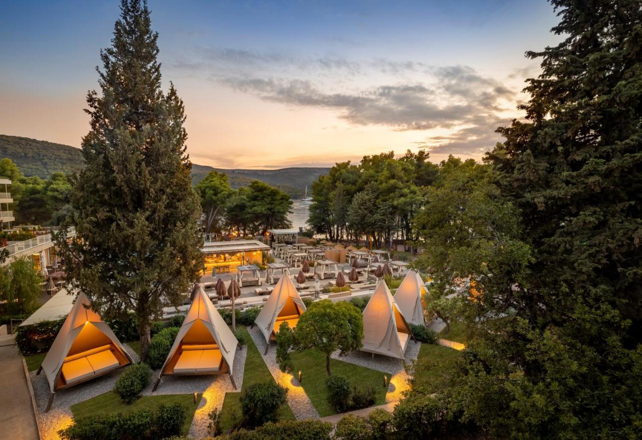 Places Hvar Hotel By Valamar Stari Grad  Bagian luar foto